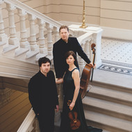 Musikalische Gegensätze vereint: Guadagnini Trio konzertiert auf Schloss Höchstädt