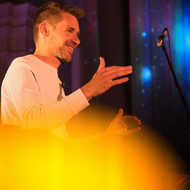 Workshop: Vom Hamsterrad auf deinen Seelenpfad mit Tobias Mrzyk