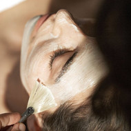 Natürliche Schönheit entfalten – Hautverwöhn-Workshop mit Dr. Hauschka