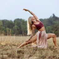 Power Vinyasa Yoga | Yin Yoga | Meditation - von der Kraft in die Sanftheit und wie wir uns selbst wieder ganz nah kommen können mit Nadja Ehlert