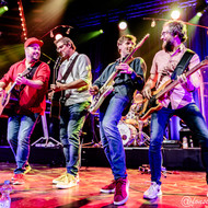 Die Musiker von I AM FROM AUSTRIA präsentieren die größten Hits   aus mehr als 50 Jahren Austro-Pop live!