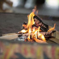 Lagerfeuer-Abend: FRIEDE – FREUDE – EIERKUCHEN