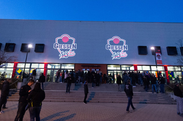 cropped-1605090619-20180511-osthalle