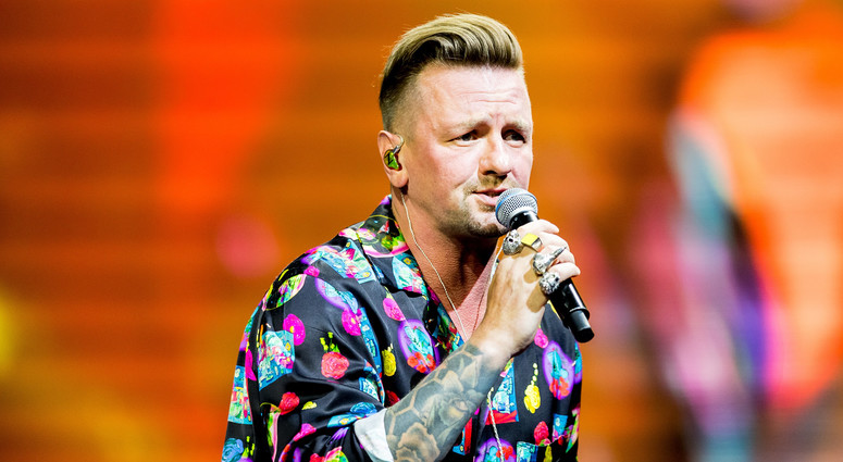 cropped-1733755358-ben_zucker_-_2024076213908_2024-03-16_die_schlagernacht_des_jahres_-_sven_-_1d_x_mk_ii_-_2889_-_b70i2796