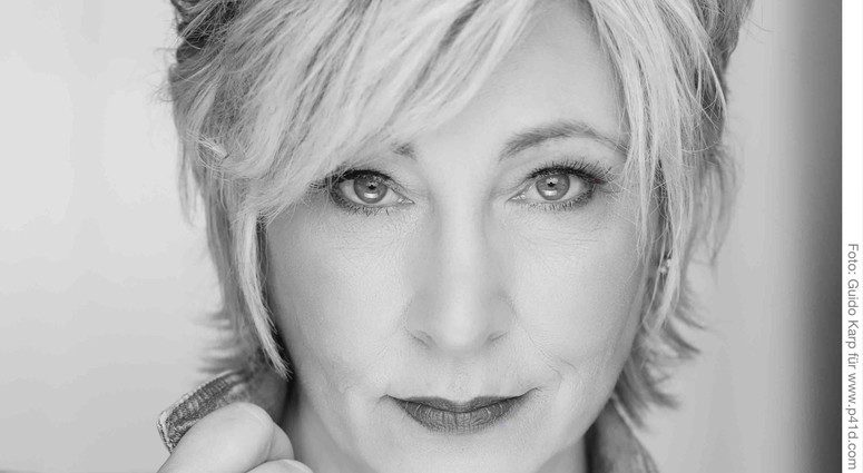 cropped-1746786728-jung-claudia-pressefoto_guidokarp_03a