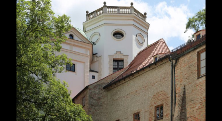 cropped-1749042004-augsburger-wasserturm-am-roten-tor_adobestock_209328840_copyright_klaus-eppele_web