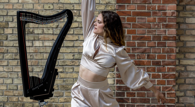 cropped-1757662119-annalena-storch-e-harfe_klein-cralf-lienert