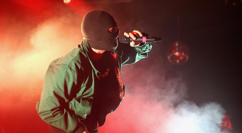 cropped-1758611737-waving-the-guns_presse_20252026_live_sebastian-neugebauer-jpeg