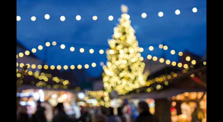 cropped-1761127943-wm_weihnachtsmarkt_allgemein_3_adobe-stock-syda-productions