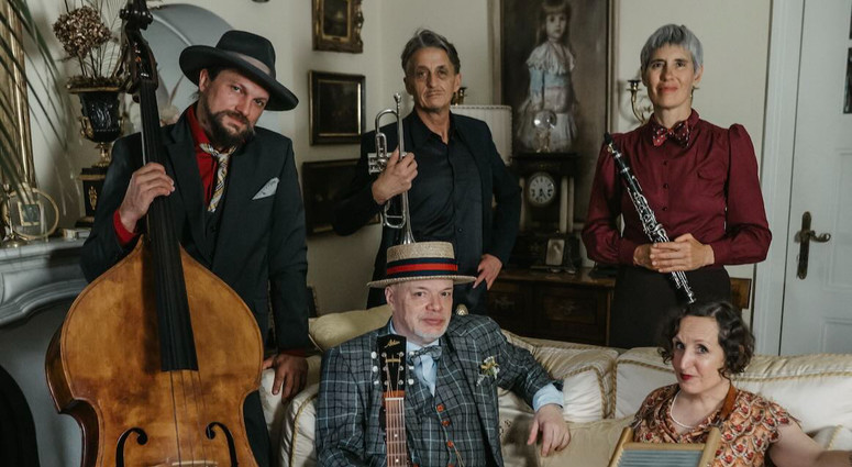 cropped-1761129854-miss-minnie-mae--the-ragtigers