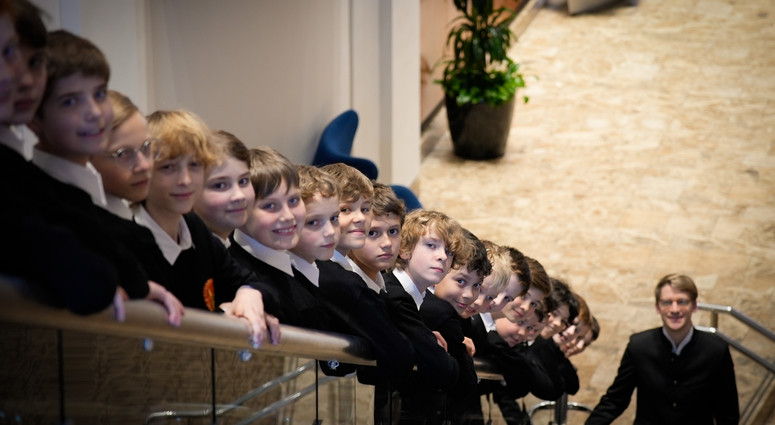 cropped-1765356689-adk7221_caugsburger-domsingknaben-1