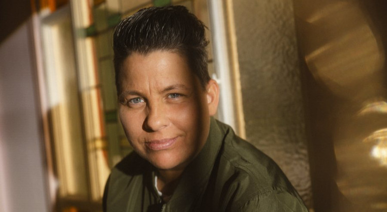 cropped-1788444407-jm4_8581-kerstin_ott_-_2025_-_photographer_jule_merhoff