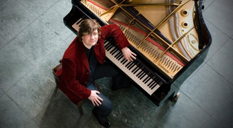 cropped-1788523194-stephan-von-bothmer-pianist-589