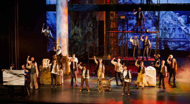 cropped-1789379556-ludwig-das-musical-festspielhaus-neuschwanstein-michael-boehmlaender-23-08-05-04-433x288px