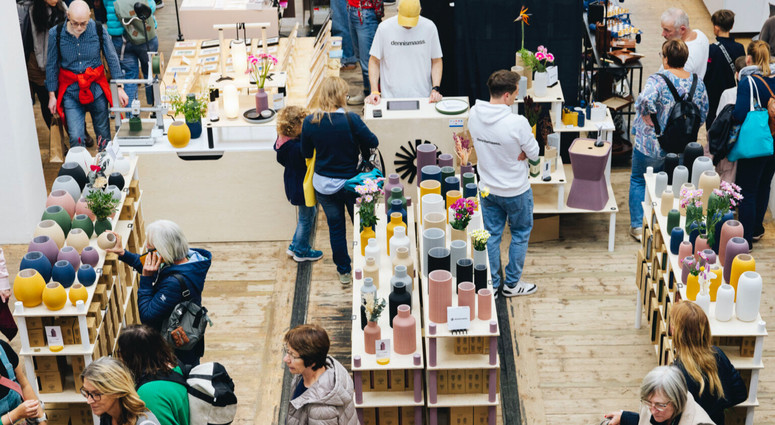 cropped-1789648014-2509_kunstdesignmarkt_franziskafreiwald_augsburg00003-1536x1024