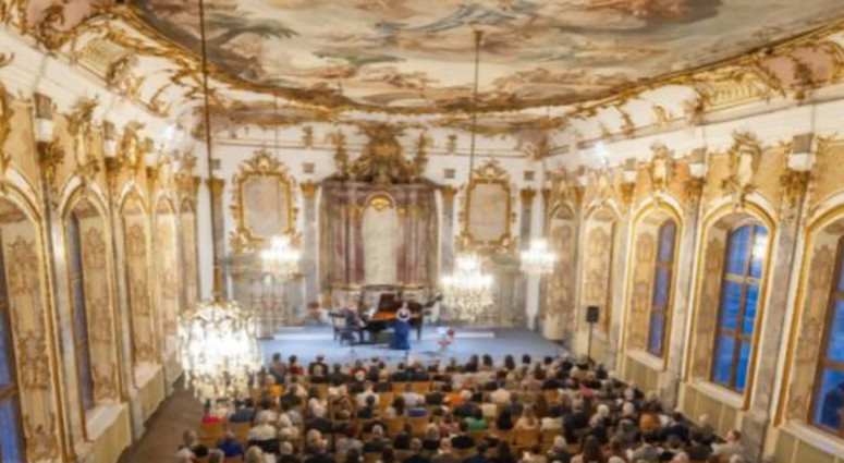 cropped-1791901733-kammerkonzert-staatstheater-augsburg-von-sternen-und-traumen-b8w4hm170p8w033