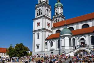 6a8327bc1175d-afw_allgau-schwab.-musikbund_alphornblaser-basilika