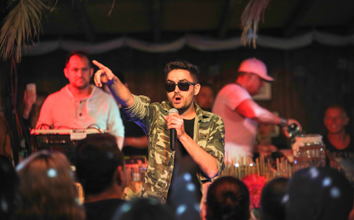 cropped-1463093847-menderes-1977