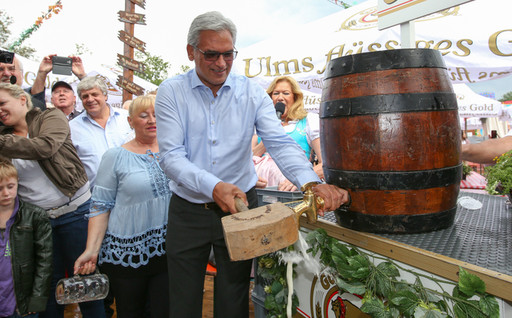 cropped-1500050753-eroffnung-volksfest-3735