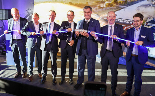 cropped-1793136834-lew-125jahre-bruder-media-42