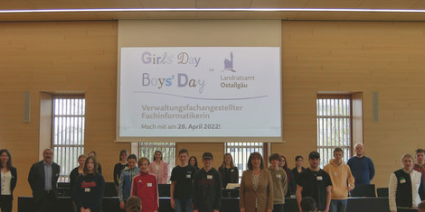 cropped-1651153298-girlsday-und-boysday-am-landratsamt_2022-04-28