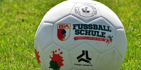 cropped-1669370267-20221125-jetzt-fur-camps-der-fca-fussballschule-2023-an-melden