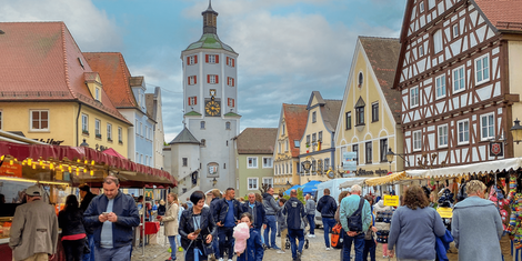 cropped-1682588185-2023_04_26_traditioneller_gunzburger_maimarkt_trifft_auf_tag-der_mobilitat_foto1_carmen-w-iller