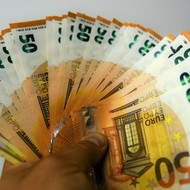Arbeitgeber darf Sonderzahlung nicht hinterher an Bedingungen knüpfen