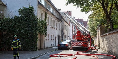 649c964b7b569-1q5a1390