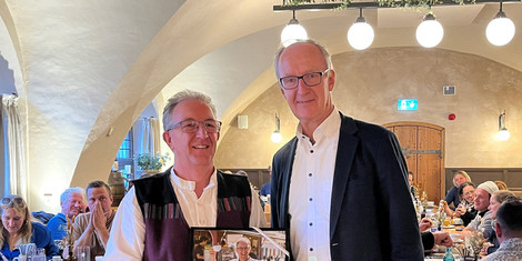 cropped-1700844151-03-pm-2023-wochenmarkt-dank-und-abschied