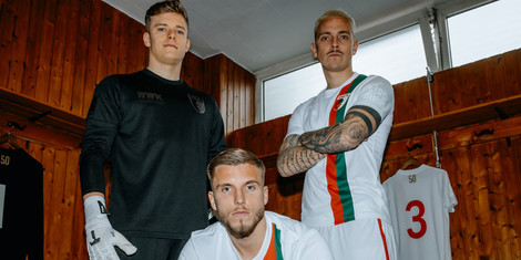 cropped-1713512032-20240418-einmaliges-retro-trikot-in-limitierter-auflage