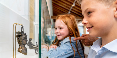 cropped-1746532748-apc-kinderfuhrung-c-kulturamt-kempten_foto_matthias-tunger-1