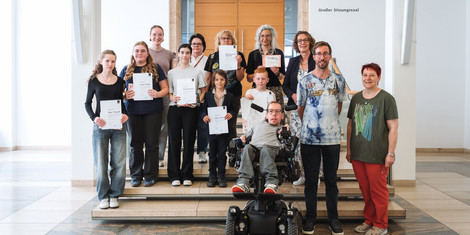 cropped-1746603114-gruppenfoto_-celisabethhahn