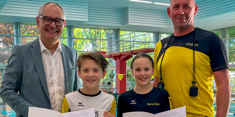 cropped-1746603832-20250430_ehrung_schwimmer