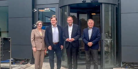 cropped-1747224990-besuch_ob_ansbacher_-01