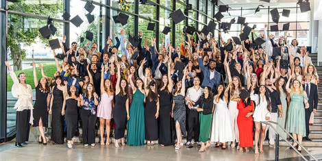 cropped-1752134901-250707_hnu_gala_foto-4_fakultat-ww