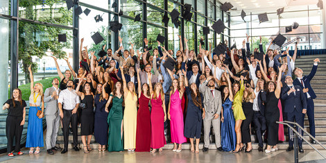 cropped-1752134915-250707_hnu_gala_foto-5_fakultat-im