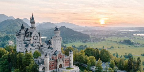 cropped-1752591049-web_version-schloss_neuschwanstein__schwangau__allgaeu_gmbh__nikolas_seymour