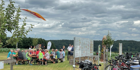 cropped-1752842165-streuobstrunde
