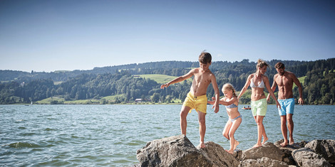 cropped-1753282764-web_version-familie_balancieren_alpsee_immenstadt_sommer_2016__c__allgaeu_gmbh__christoph_gramann
