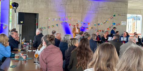 cropped-1754299652-20250730_richtfest_mozartschule_bgm
