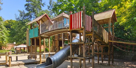 cropped-1754991445-spielplatz-glacis-west