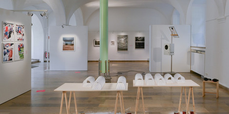 cropped-1755255624-74.-kunstausstellung-im-hofgartensaal_foto-markus-lanz-c-kulturamt-kempten
