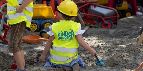 68a1fb024df81-afw_familientag_beliebte-kinderbaustelle