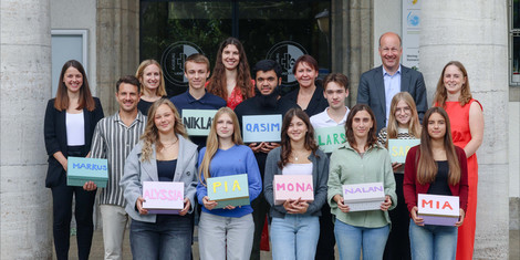 cropped-1757327090-begrussung-neue-auszubildende_lp