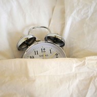 Zeitumstellung: Frauen klagen besonders häufig über gesundheitliche Probleme