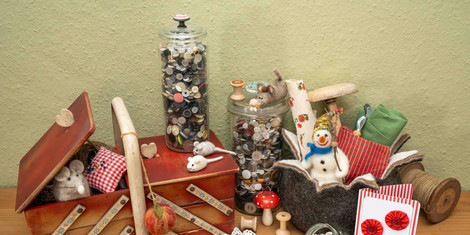 cropped-1762179810-2025-0369handarbeit-und-handwerkliches-in-der-kreisheimatstube-stoffenriedp014473966