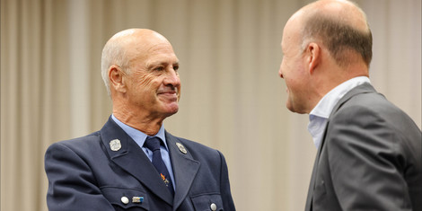 cropped-1762180891-2025-10-20-feuerwehrehrenabend_jp-19