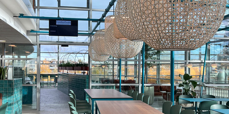 cropped-1762271744-blick-in-den-gastbereich-des-cambogusto-c-ca-mbomare-kempten