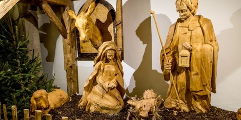 691dacd8775a8-weihnachtsmarkt_krippe